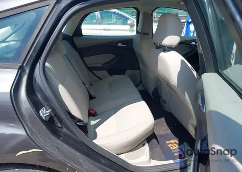 2017 Ford Focus Se z USA, uszkodzony, nr VIN 1FADP3K26HL232194